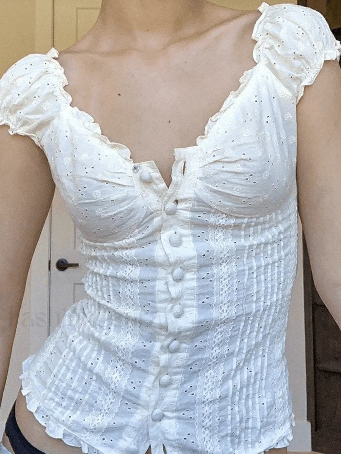 Broidered Lace Crop Blouse