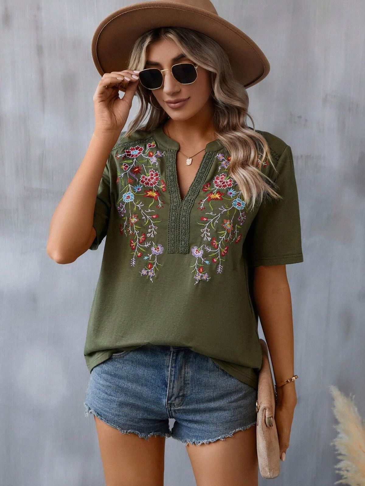Women Casual Embroidery Lace Stitching Blouses