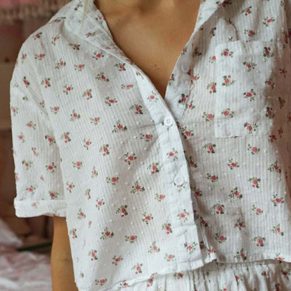 Women Fashion Casual Tiny Floral Printing Short Sleeve Blouse And Shorts Two-Piece Set