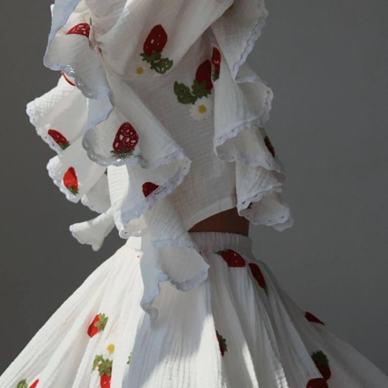 Fashion Casual Sweet Women Strawberry Heart Floral Print Long Sleeve Ruffled Blouse And Skirt Set