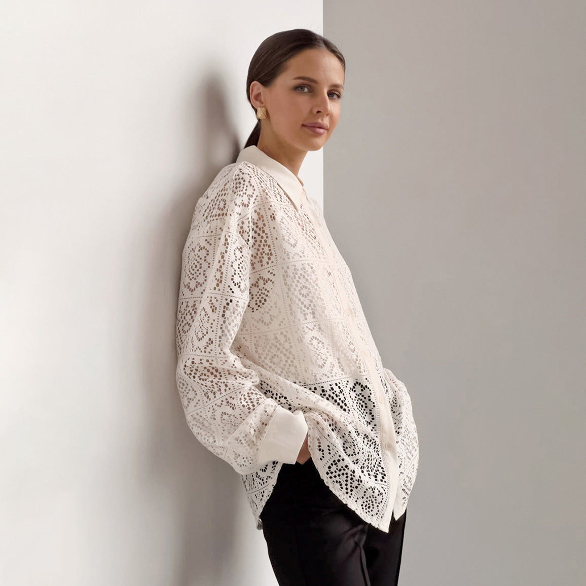 Women Casual Elegant Lace Hollow Lapel Long Sleeve Single Breasted Blouse